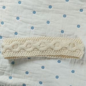 Hand knit headband